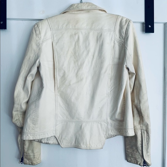 Leather Jacket - Picture 4 of 8